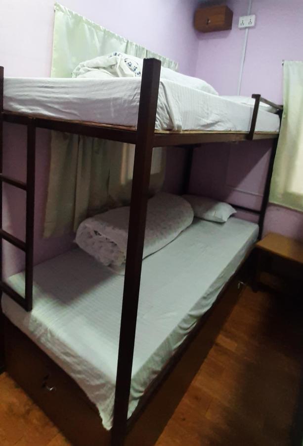 Margik Backpackers Hostel Pokhara Exterior foto